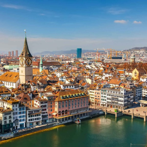 Цюрих в запахах и вкусах: Süskind, раклетт и карак